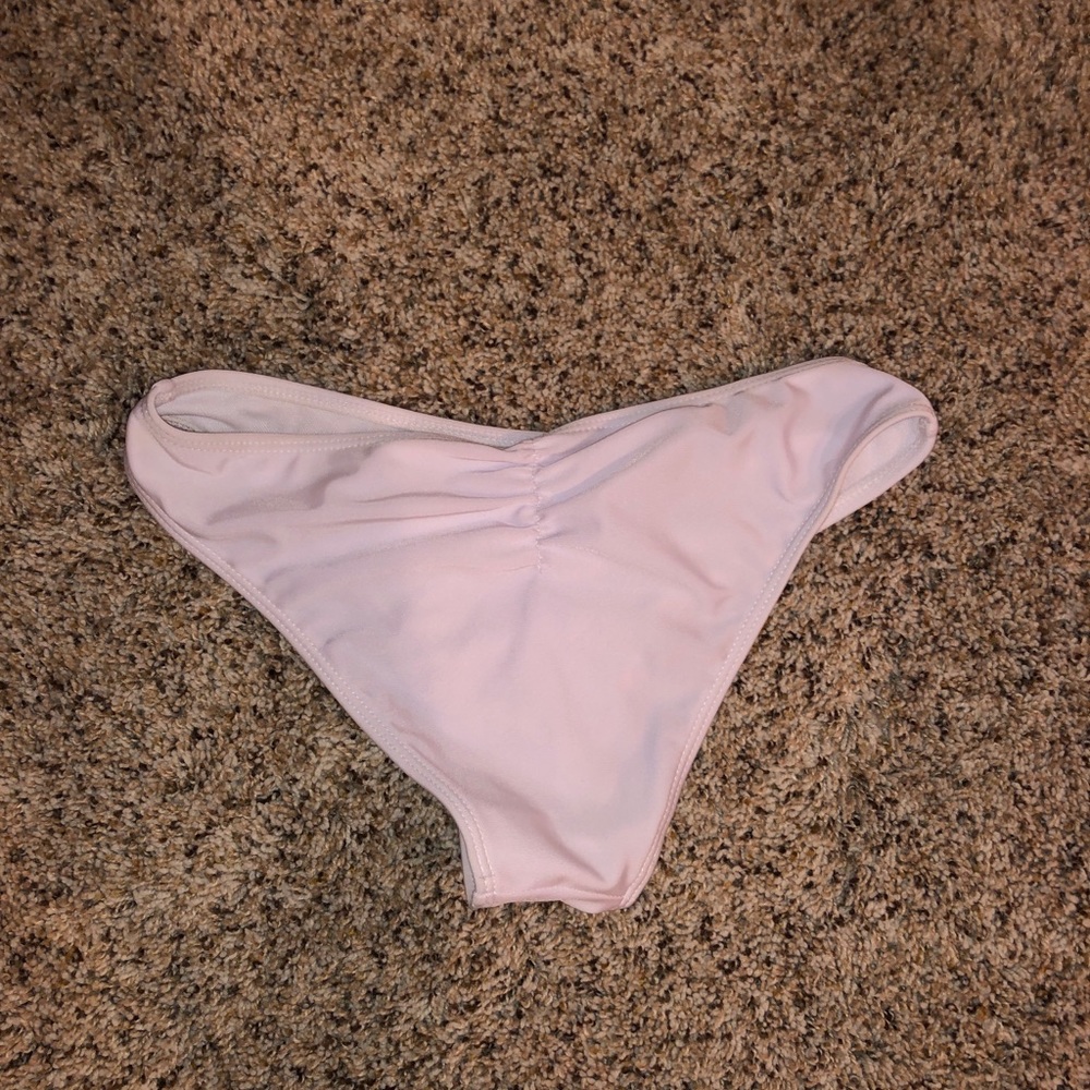 🦋 White bikini bottoms